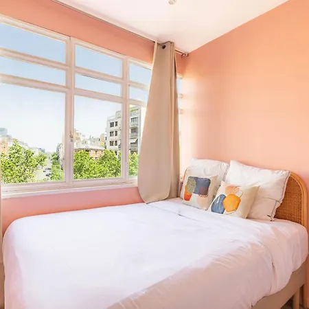 Bright 2 Bedrooms & Air Conditioning 17