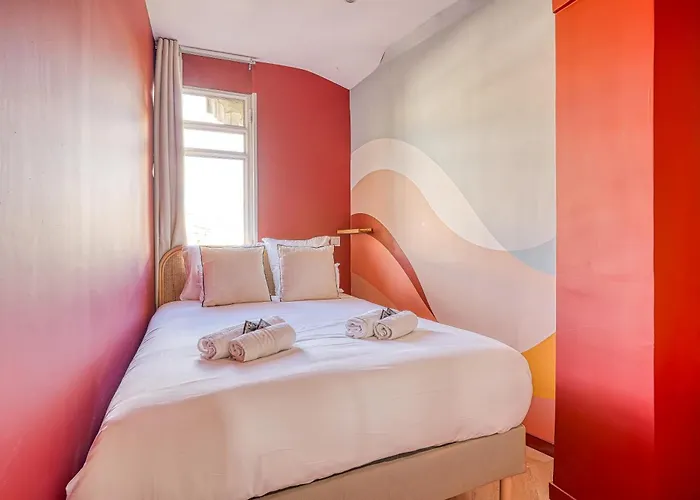 Bright 2 Bedrooms & Air Conditioning 17 * Párizs