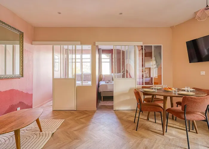 Bright 2 Bedrooms & Air Conditioning 17 * Párizs