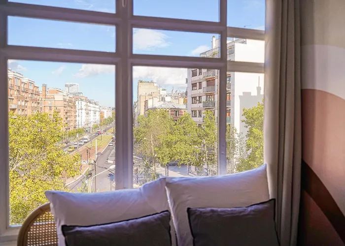 Bright 2 Bedrooms & Air Conditioning 17 Апартаменты Париж